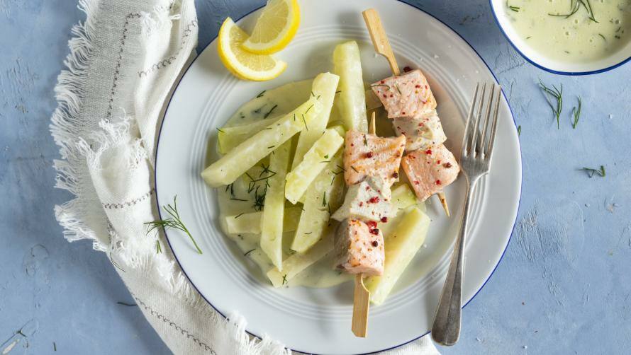 Lachs-Hähnchen-Spieße mit Rahmkohlrabi