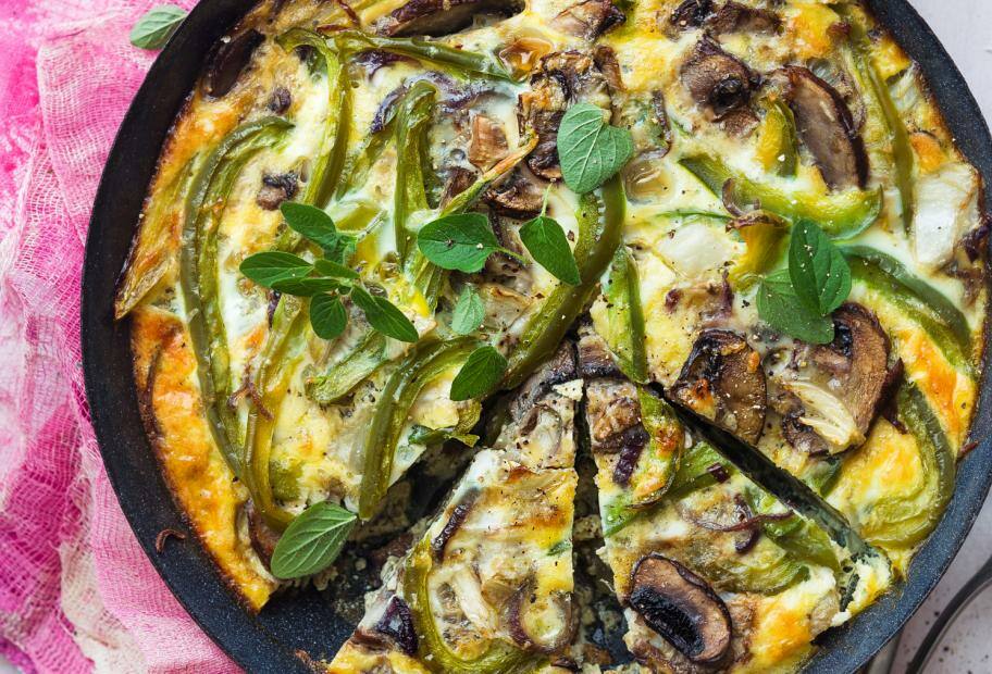 Ofen-Frittata mit Paprika und Fenchel