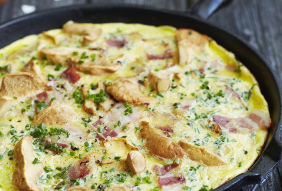 Omelett mit Semmelstoppelpilzen