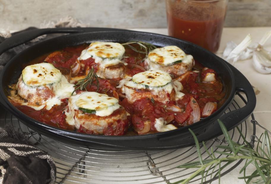 Schweinefiletmedaillons mit Camembert überbacken