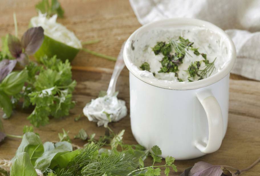 Kräuter-Dip | Lowcarb.de