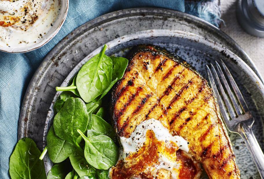 Kerala-Lachssteak mit Limettenjoghurt