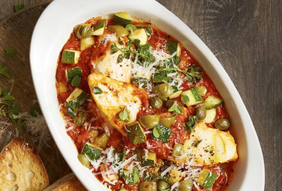Ofenhähnchen in Tomatensugo