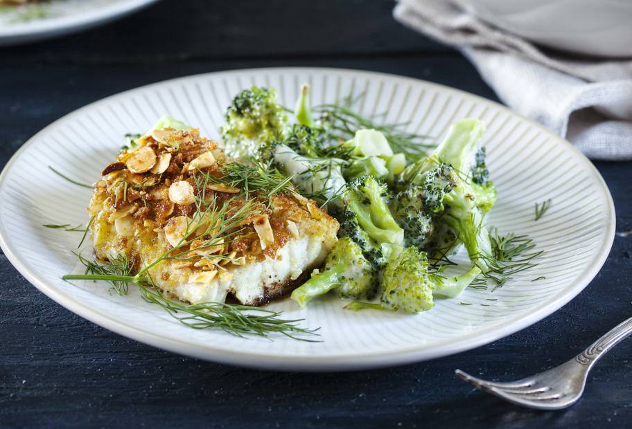 Knusperfisch mit Rahm-Brokkoli einfach selber machen