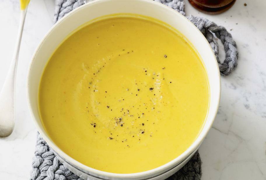Vegane Kürbis-Linsen-Suppe