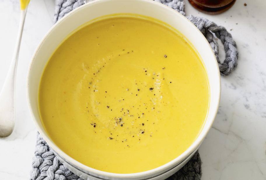 Vegane Kürbis-Linsen-Suppe
