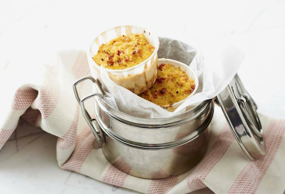 Blumenkohlmuffins mit gekochtem Schinken