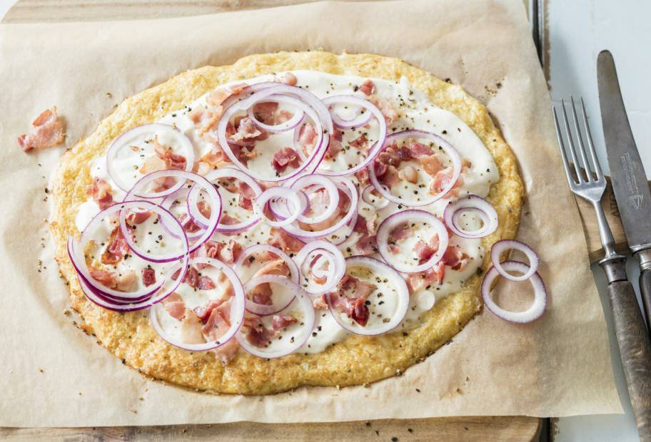 Flammkuchen mit Blumenkohlboden