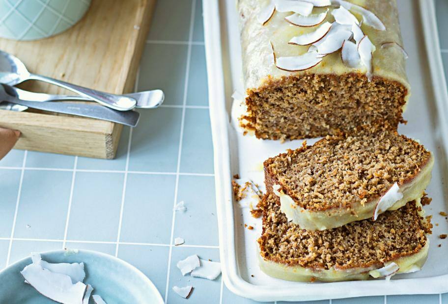 Karotten-Birnen-Kuchen mit Kokos