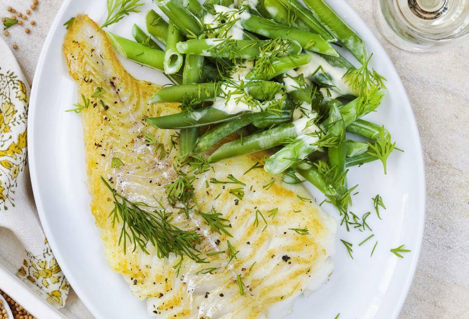 Kabeljau mit Bohnen und Senfsauce