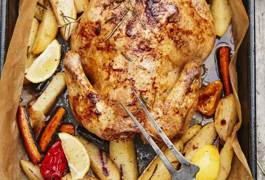 Hähnchen mit Gemüse aus dem Ofen