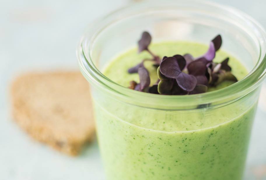 Schnelle Zucchini-Cremesuppe