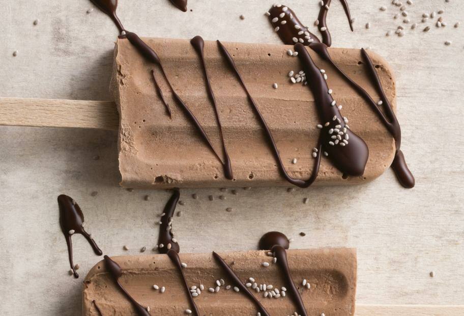 Kokos-Schoko-Eis mit Chiasamen