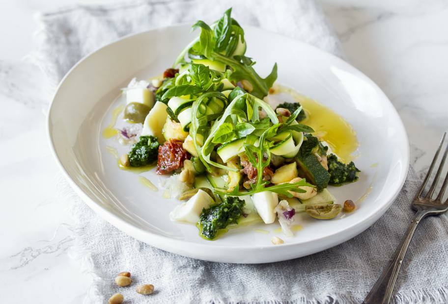 Mediterraner Zucchinisalat