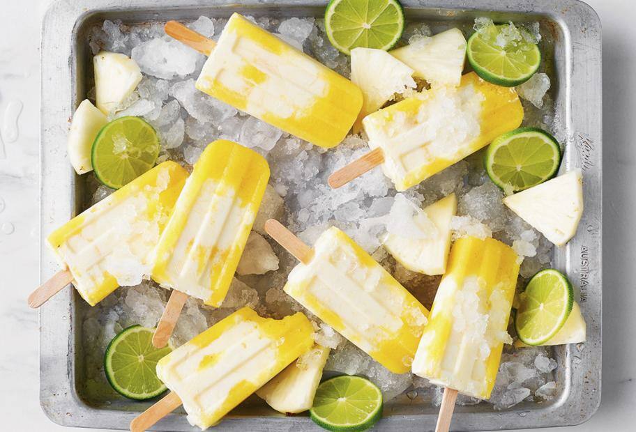 Pina-Colada-Joghurt-Popsicles