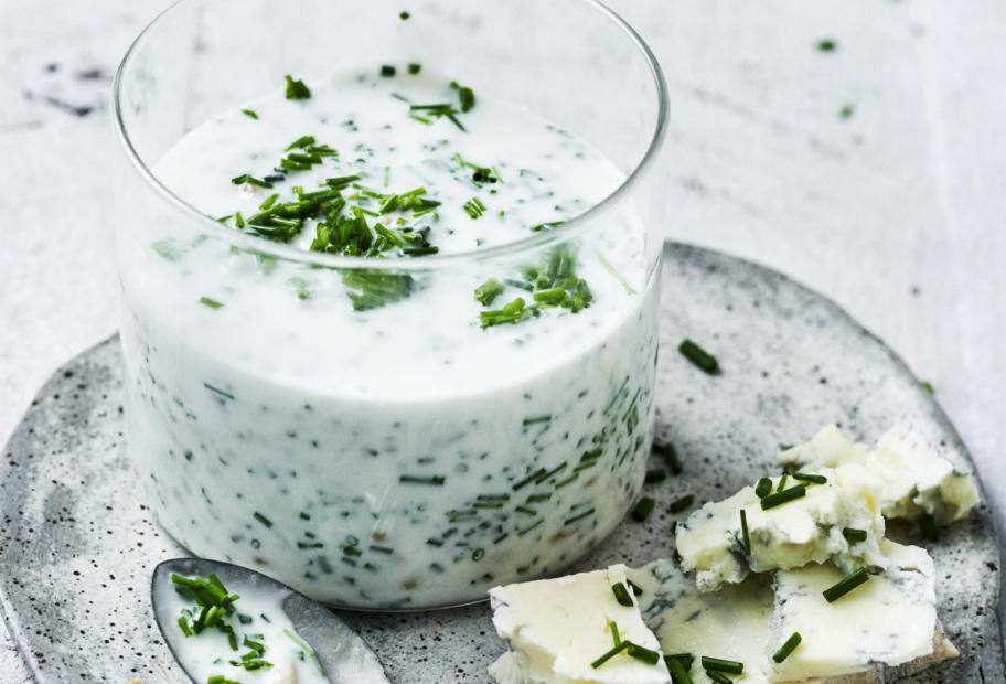 Gorgonzola-Buttermilch-Dressing | Lowcarb.de