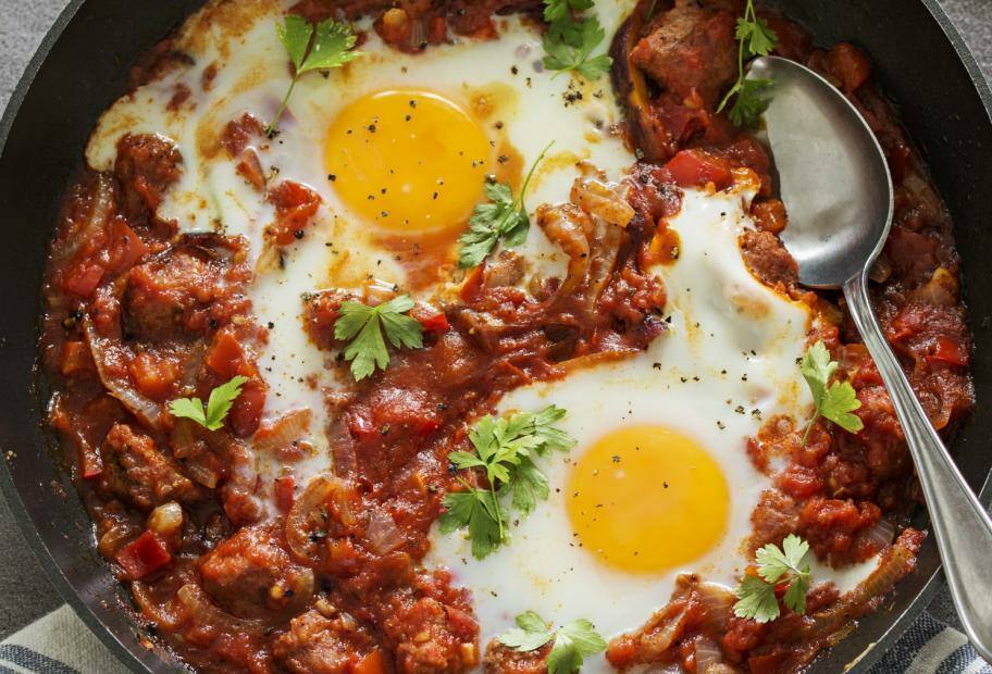 Shakshuka - in Tomatensauce gebackene Eier