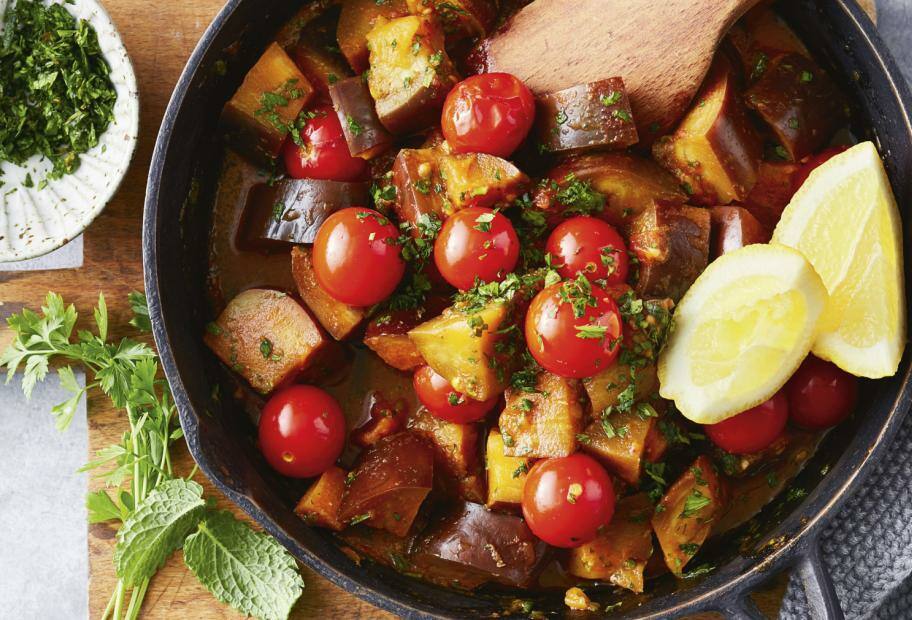 Vegane Auberginen-Pfanne mit Tomaten