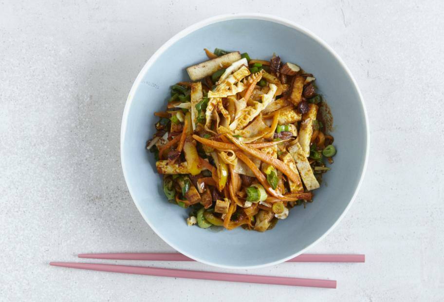 Veganes Tofu-Curry mit Mandeln