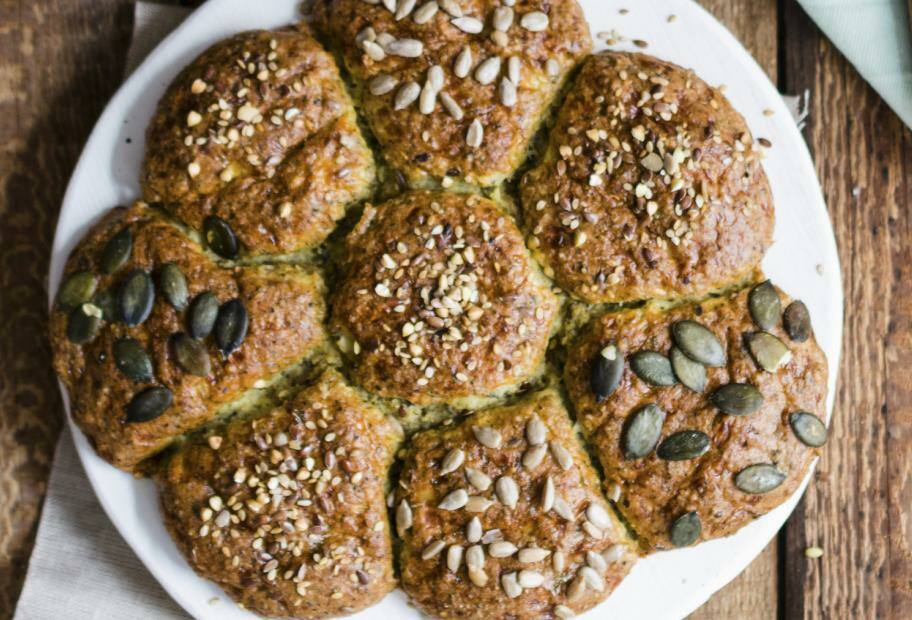 Brötchensonne aus Saatenbrötchen