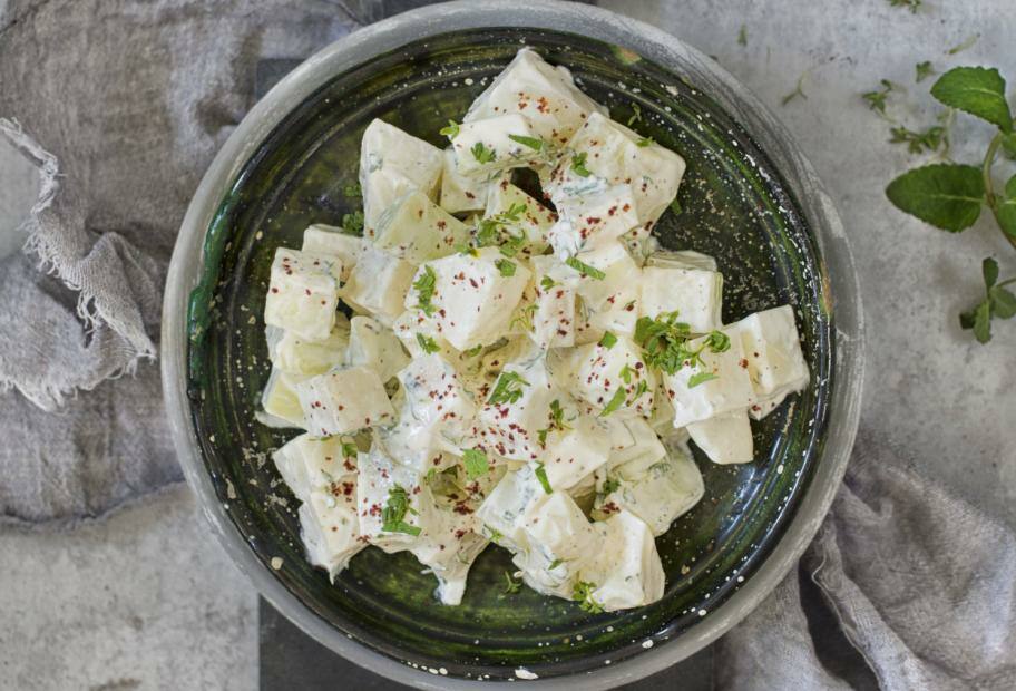 Kohlrabi-Salat mit Joghurt-Mayo-Dressing