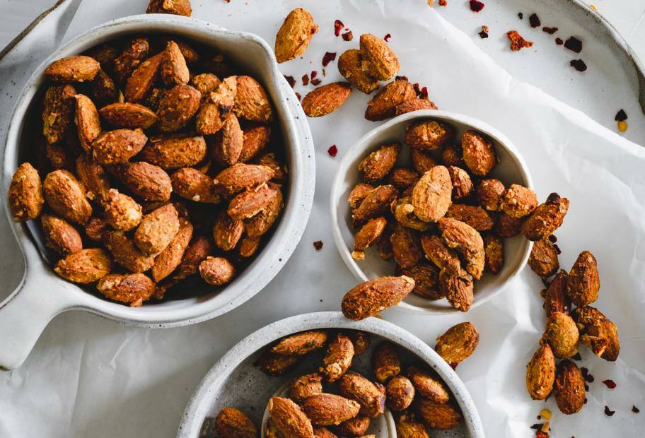 Knusprige Gewürzmandeln