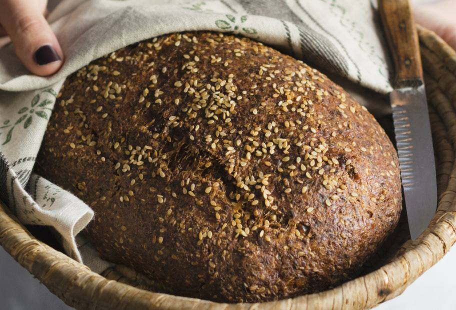 Quark-Käse-Brot mit Sesam