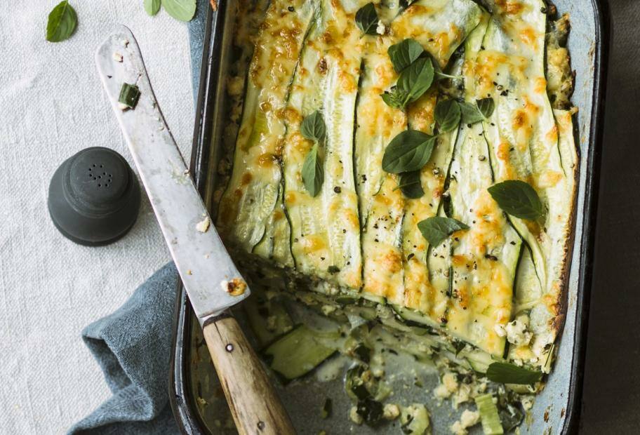 Vegetarische Zucchini-Lasagne mit Tofu und Frischkäse
