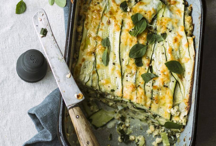 Vegetarische Zucchini-Lasagne mit Tofu und Frischkäse