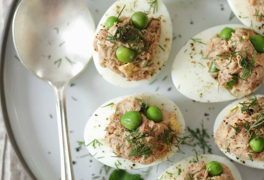 Gefüllte Eier mit Thunfischpaste