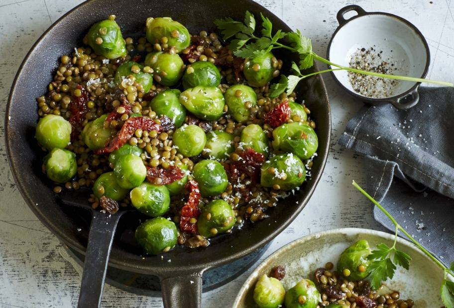 Gebratener Rosenkohl mit Berglinsen
