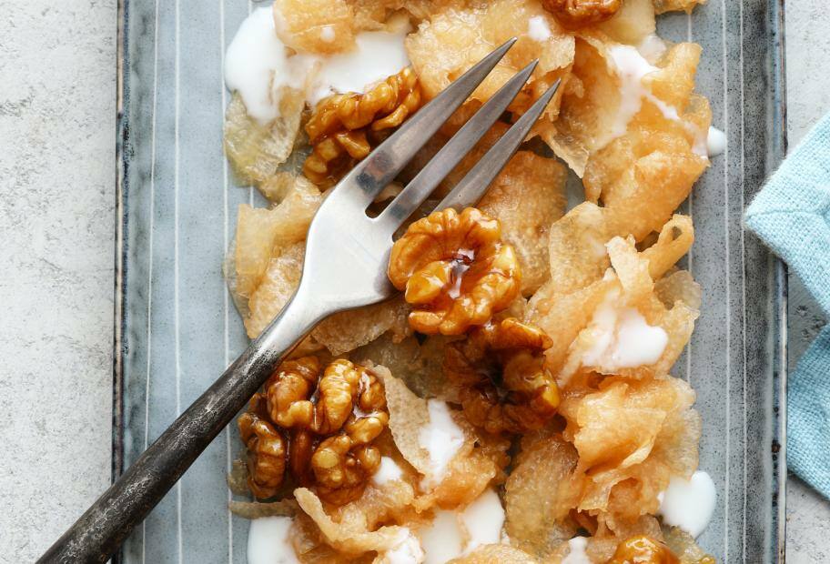 Birnen-Carpaccio mit süßen Balsamico-Walnüssen