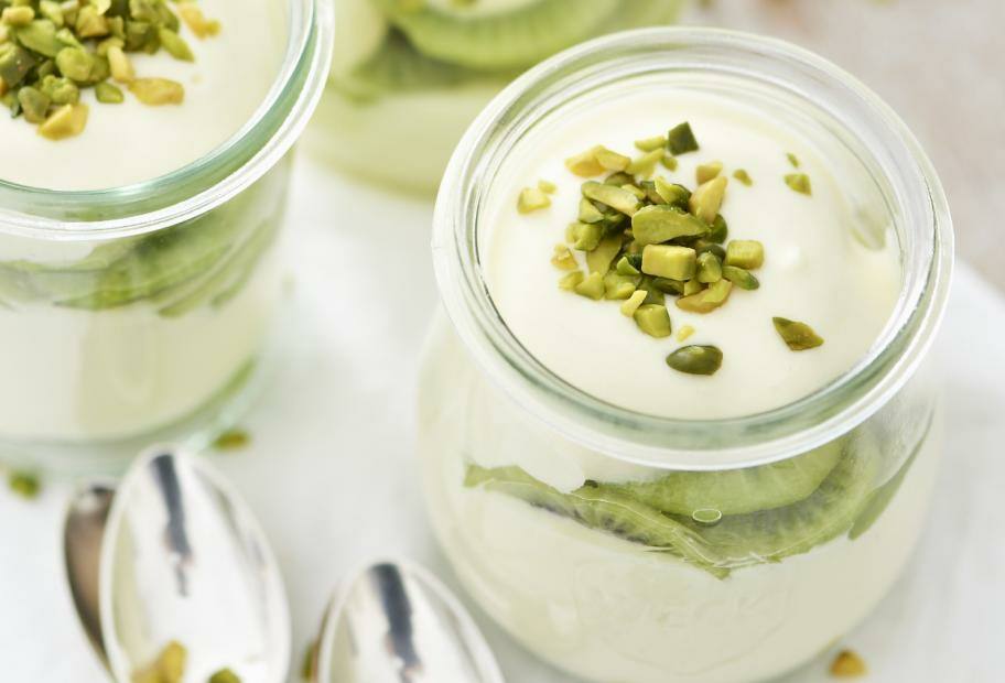 Mascarpone-Quark-Dessert mit Kiwi