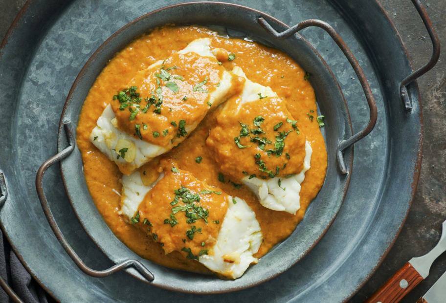 Bacalao à la Vizcaína - Fisch in Tomaten-Paprika-Sauce