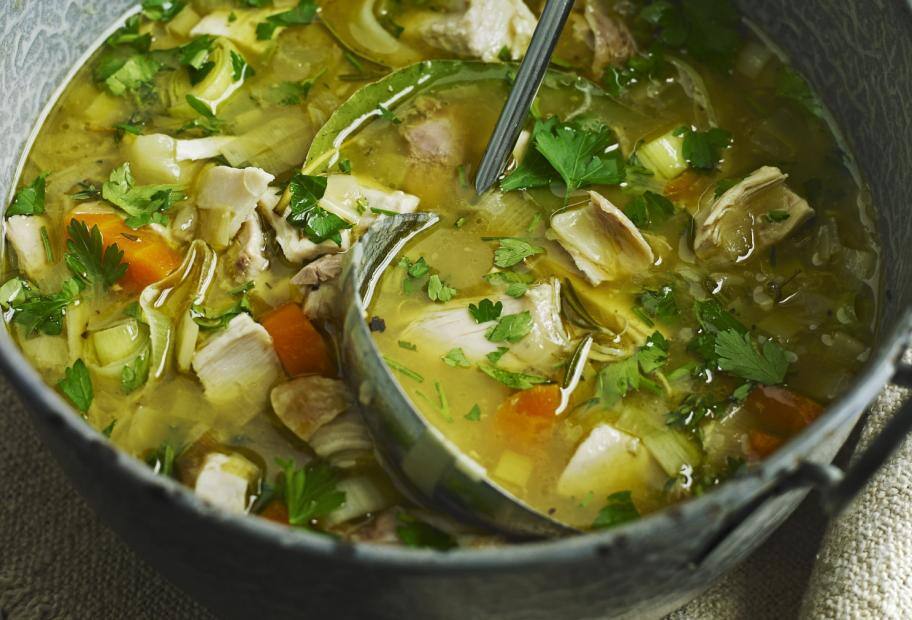 Klassische Hühnersuppe selber machen