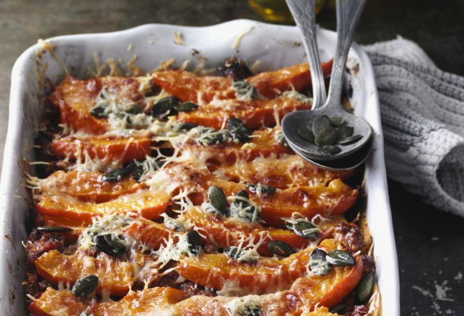 Kürbis-Hack-Lasagne mit Parmesan