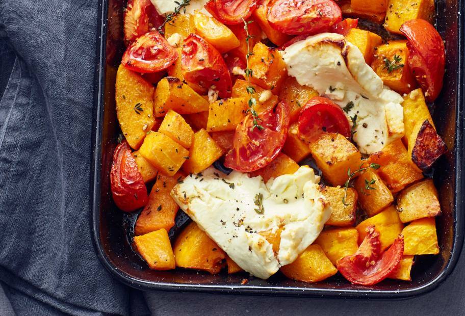 Ofen-Feta mit Kürbis und Tomaten