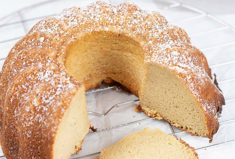 Gugelhupf Grundrezept - ohne Mehl und Zucker