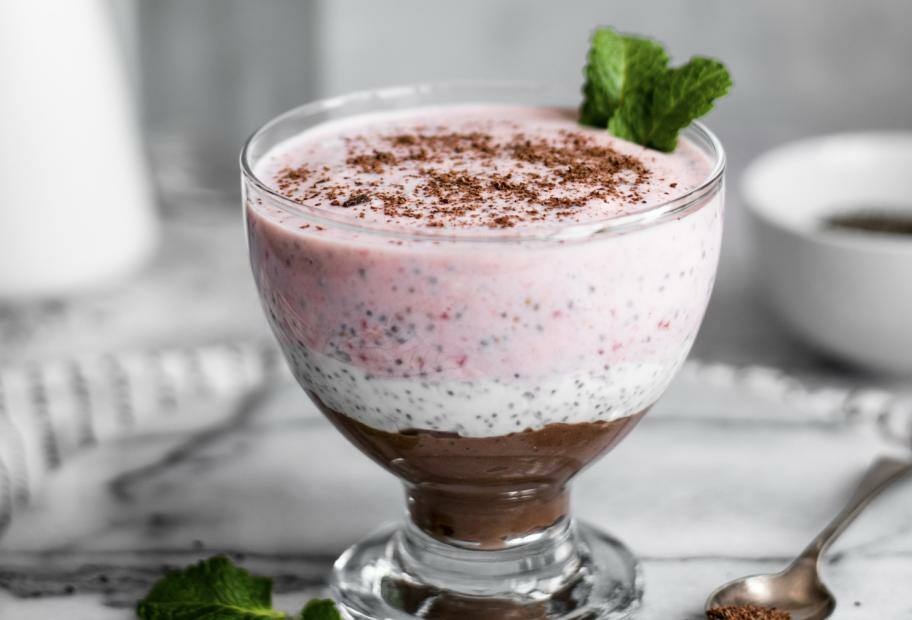 High Protein Chia-Pudding mit Schoko-Quark