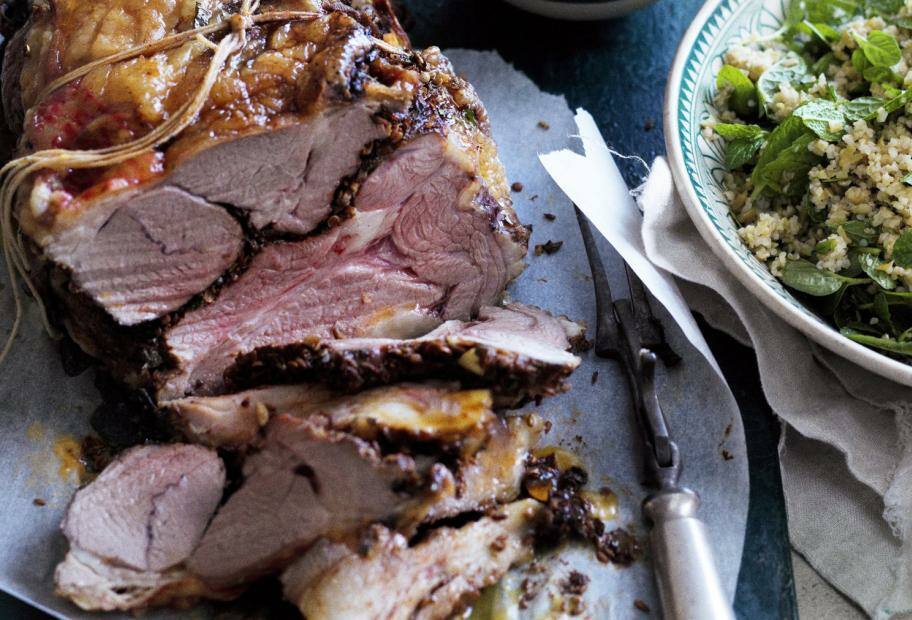 Lammbraten mit Minzjogurt