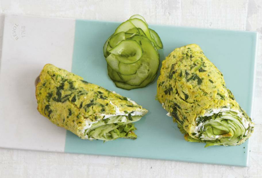 Pfannkuchen-Wraps mit Salat