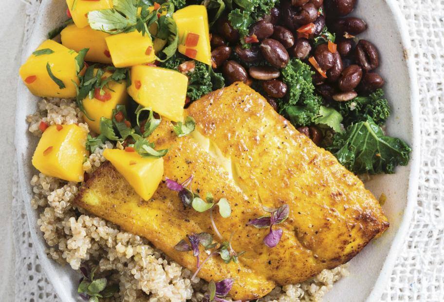 High Protein Mexiko-Bowl mit Quinoa, Grünkohl und Kabeljau
