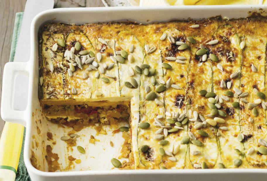 Zucchinudel-Lasagne mit Hackfleisch und Kürbis