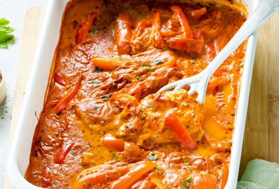 Paprika-Rahm-Schnitzel: Schneller Low-Carb-Ofenhit