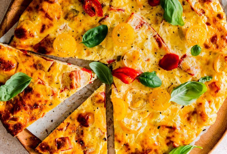 Low‑Carb-Schüttelpizza – ohne Mehl, schnell aus dem Ofen