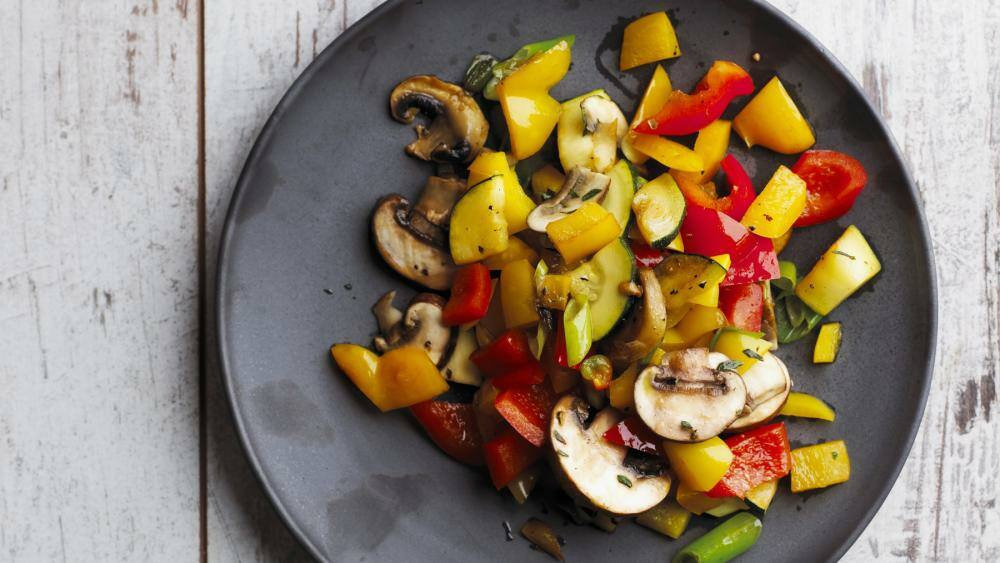Die schnellste Low Carb-Gemüsepfanne