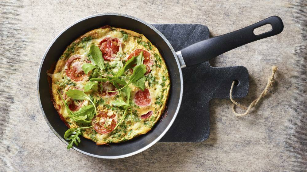 KetoFrühstück Omelett mit Camembert Lowcarb.de