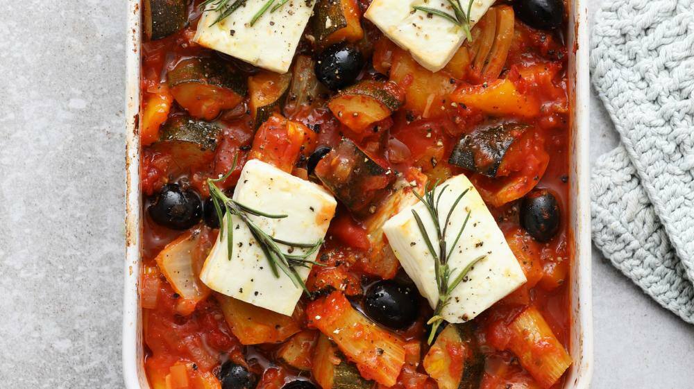 Ratatouille aus dem Ofen mit Feta | Lowcarb.de Ratatouille aus dem Ofen mit Feta | Lowcarb.de