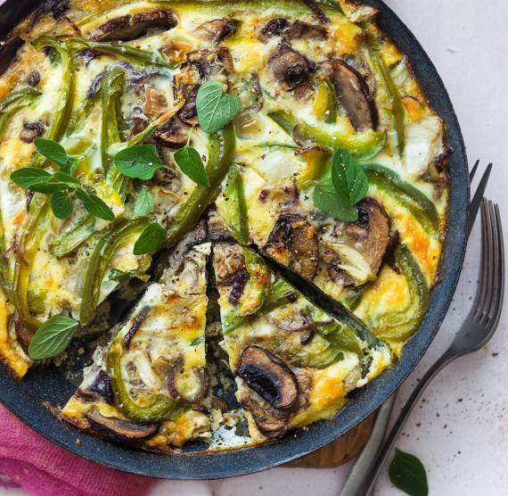 Ofen-Frittata mit Paprika und Fenchel