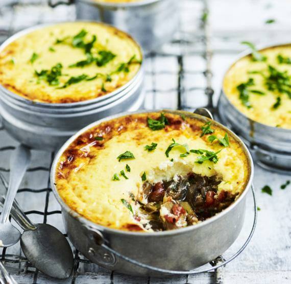 Auberginen-Auflauf in einer Form